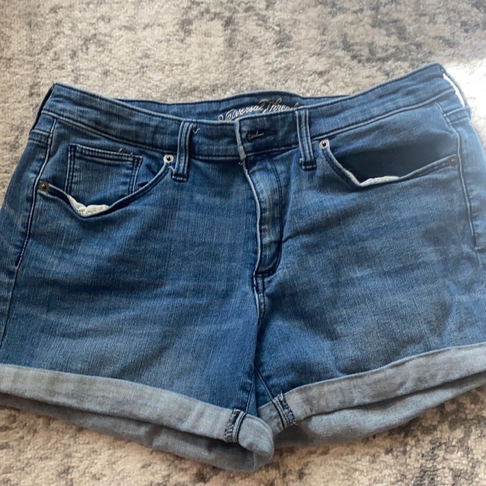 Universal Thread woman's shorts